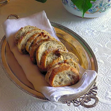 Chateau De La Venerie Bed & Breakfast