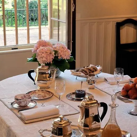 Bed & Breakfast Chateau De La Venerie Denice