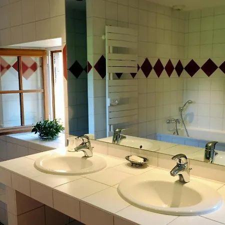 Chateau De La Venerie Bed & Breakfast